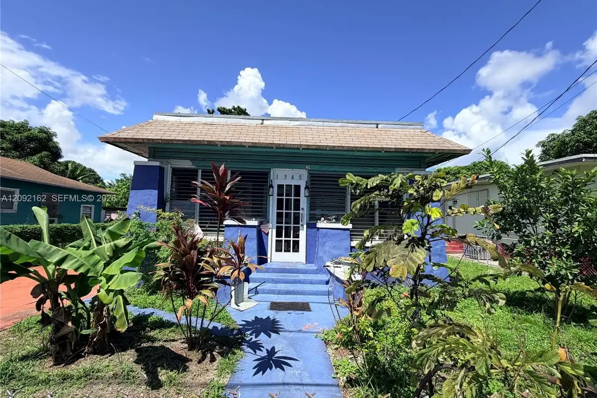 House in Miami: photo 1 of 11