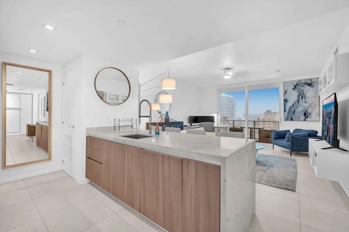 401 N Birch Rd #512, Fort Lauderdale: photo 1 of 40