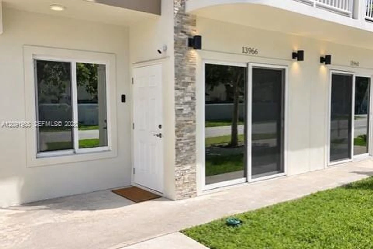 13966 SW 259th Way, Homestead: photo 1 of 17