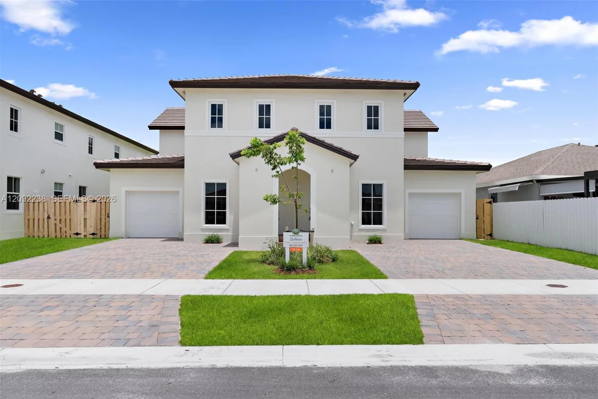 27268 SW 133rd Path, Miami: photo 1 of 21