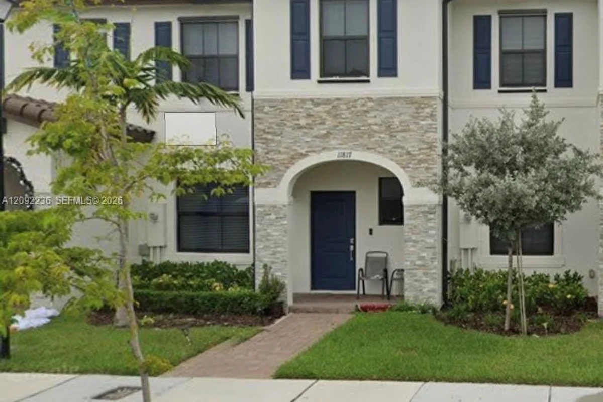 11817 SW 246th Ter, Homestead: photo 1 of 1