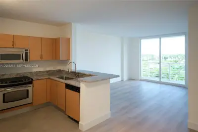 2775 NE 187th St #511, Aventura: photo 1 of 27