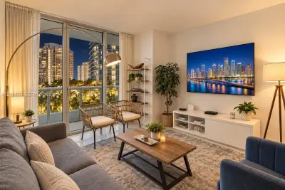 485 Brickell Ave #1611, Miami: photo 1 of 23