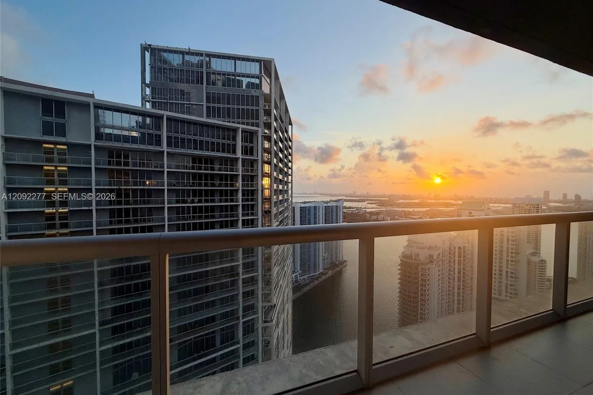 495 Brickell Ave #5106, Miami: photo 1 of 39