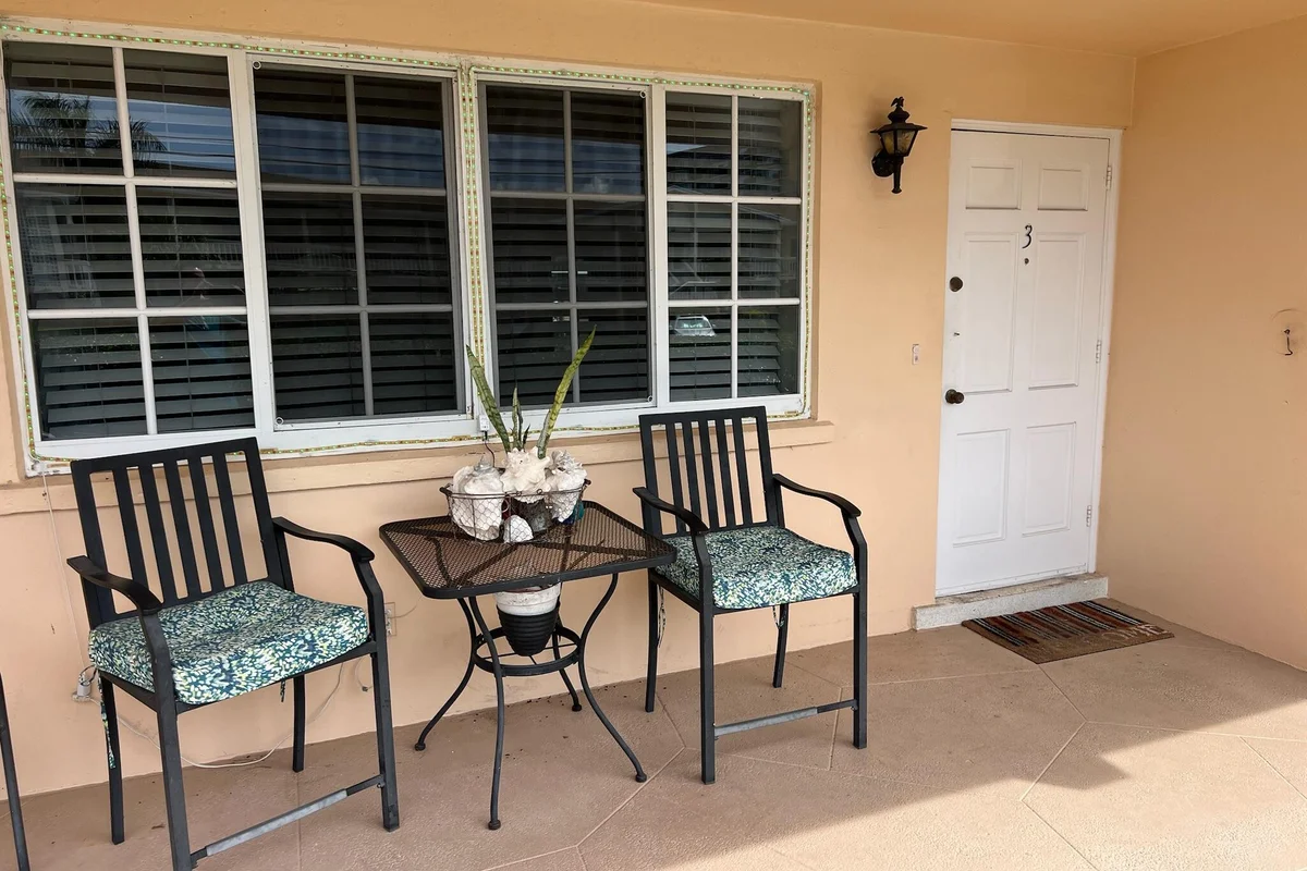 701 SE 7th Ave #3, Pompano Beach: photo 1 of 14