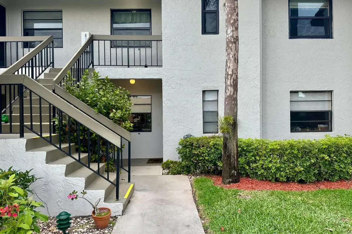 21500 Cypress Hammock Dr #38e, Boca Raton: photo 1 of 6