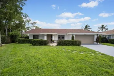 13950 Barberry Ct, Wellington: photo 1 of 35
