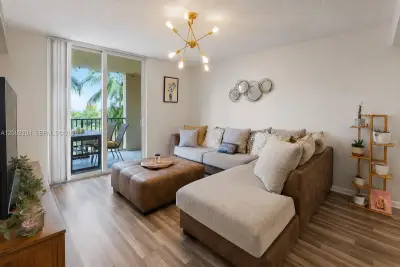 520 SE 5th Ave #1308, Fort Lauderdale: photo 1 of 21