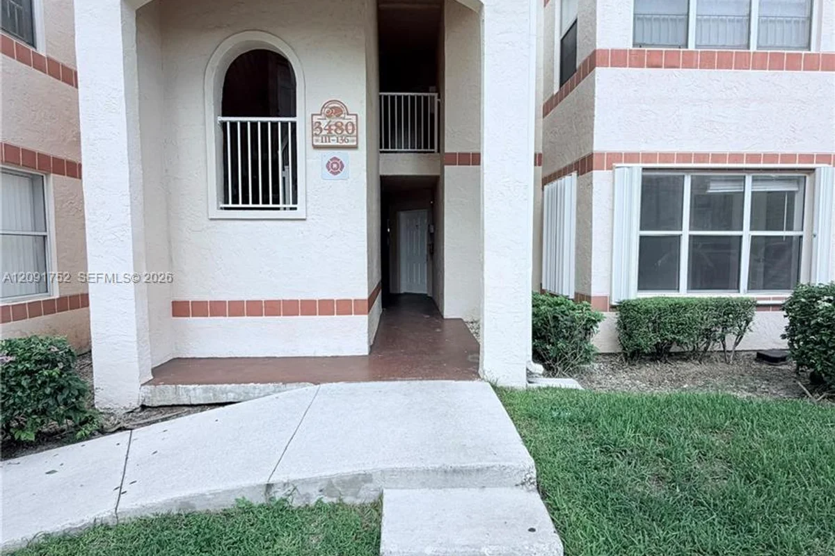 3480 N Pinewalk Dr N #136, Margate: photo 1 of 19