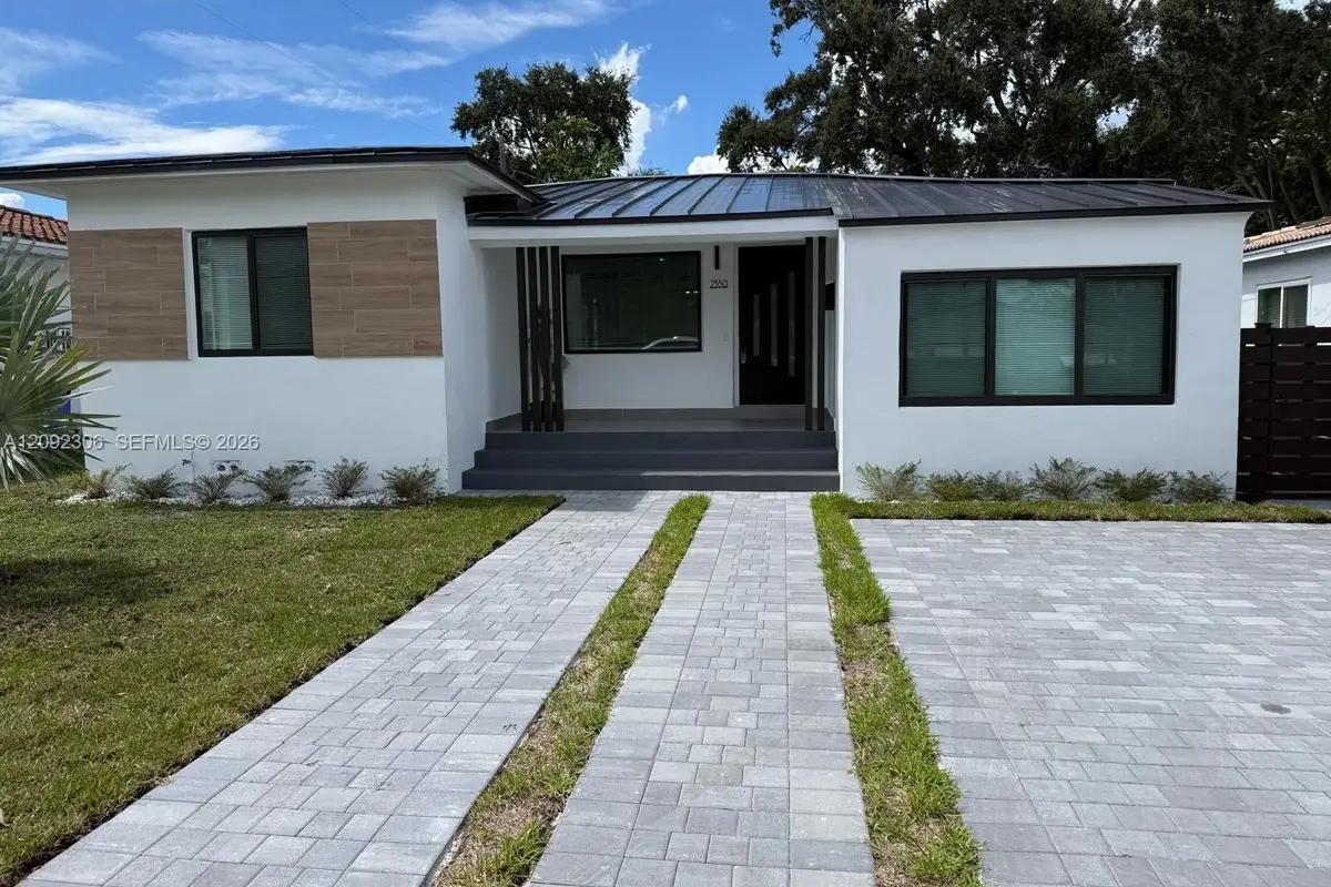 2350 SW 22nd Ave, Miami: photo 1 of 43