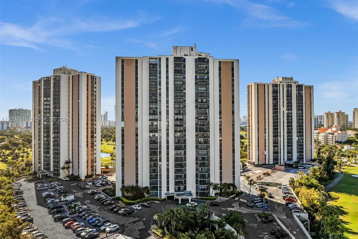 20301 W Country Club Dr #622, Aventura: photo 1 of 51