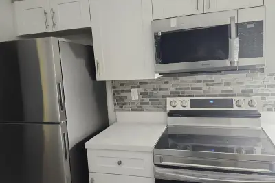5100 SW 41st St #206, Hollywood: photo 1 of 10