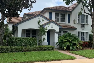 118 Evergrene Pkwy, Palm Beach Gardens: photo 1 of 32