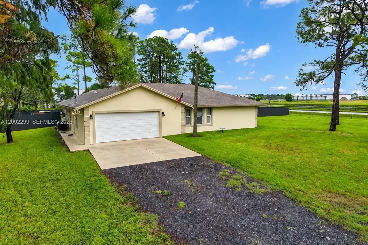 17035 N 48th Ct N, Loxahatchee: photo 1 of 31