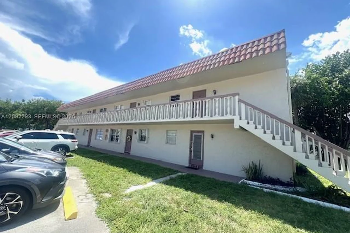 3777 NW 78th Ave #13D, Davie: photo 1 of 24