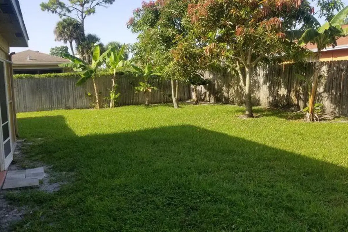 788 Ryanwood Dr, West Palm Beach: photo 1 of 35