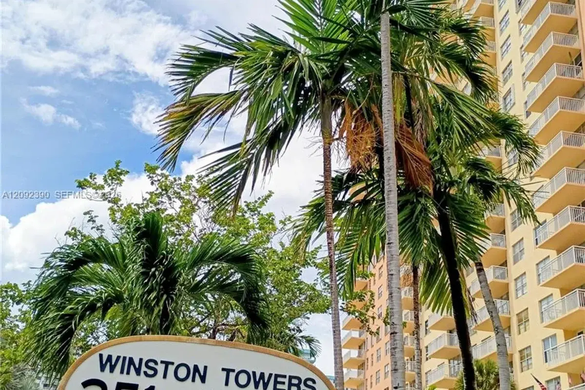 251 174th St #1208, Sunny Isles Beach: photo 1 of 13