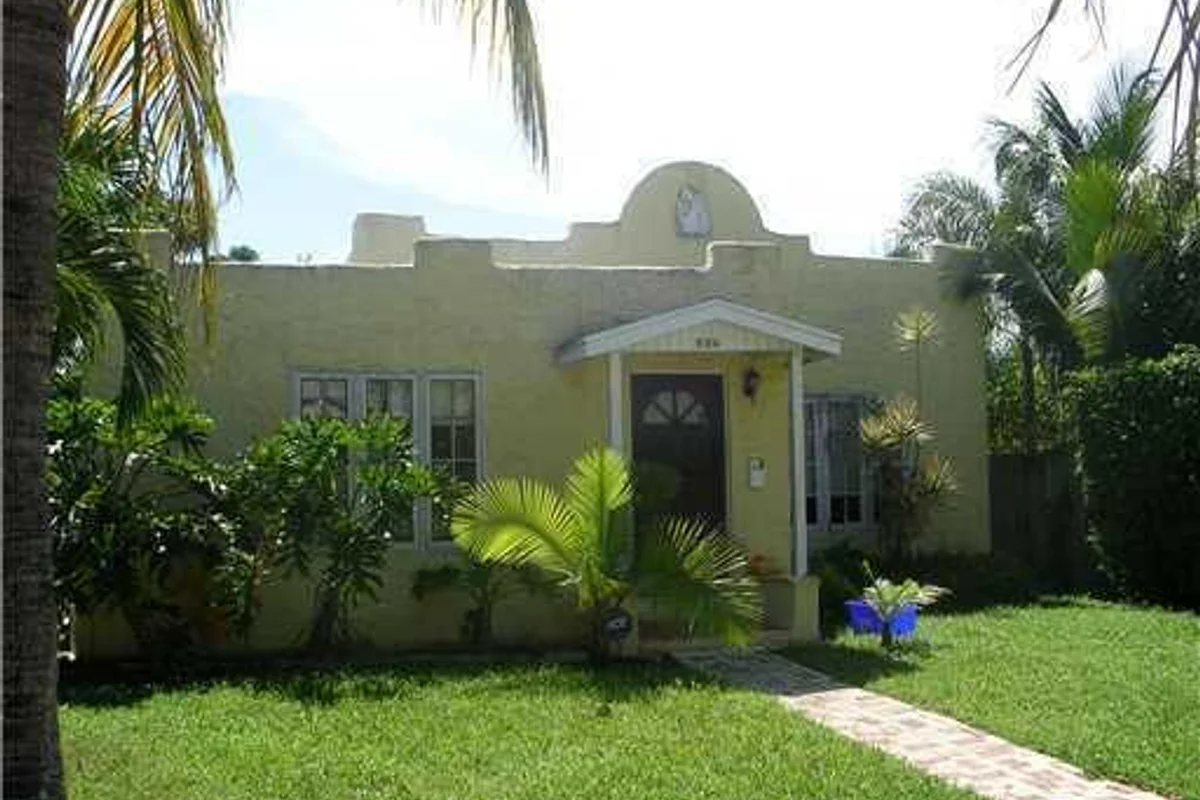 506 38th St, West Palm Beach: photo 1 of 11
