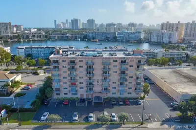 2200 E Hallandale Beach Blvd #301, Hallandale Beach: photo 1 of 17