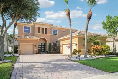 8608 Palisades Lake Dr, West Palm Beach: photo 1 of 35