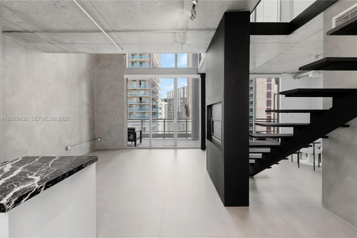 690 SW 1st Ct #PHII12, Miami: photo 1 of 47