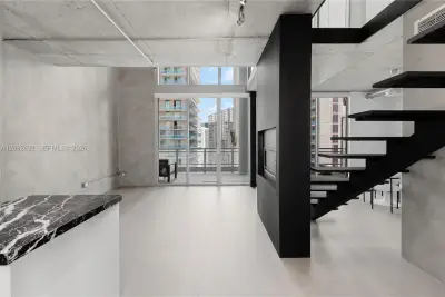 690 SW 1st Ct #PHII12, Miami: photo 1 of 47