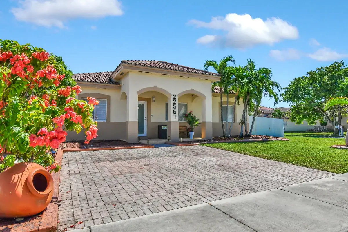 22567 SW 102nd Path, Cutler Bay: photo 1 of 39