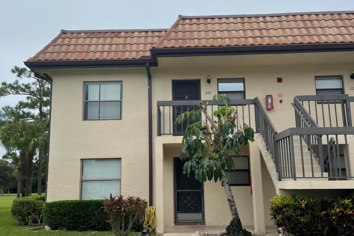 7101 Golf Colony Ct #201, Lake Worth: photo 1 of 19
