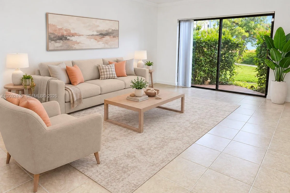 8290 Lake Dr #112, Doral: photo 1 of 19