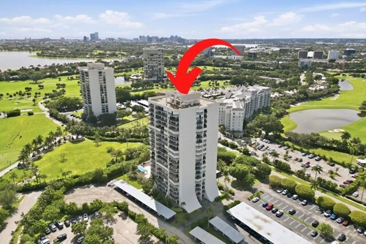 2400 Presidential Way #301, West Palm Beach: photo 1 of 38