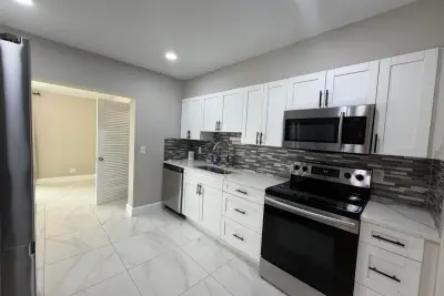 1408 SE 3rd Ter, Deerfield Beach: photo 1 of 15