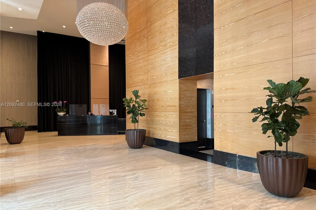 Condo in Miami: photo 1 of 36