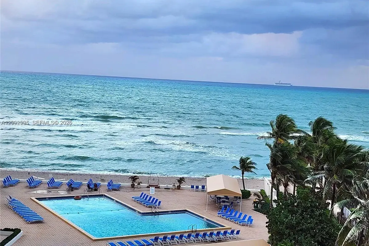3505 S Ocean Dr #819, Hollywood: photo 1 of 26