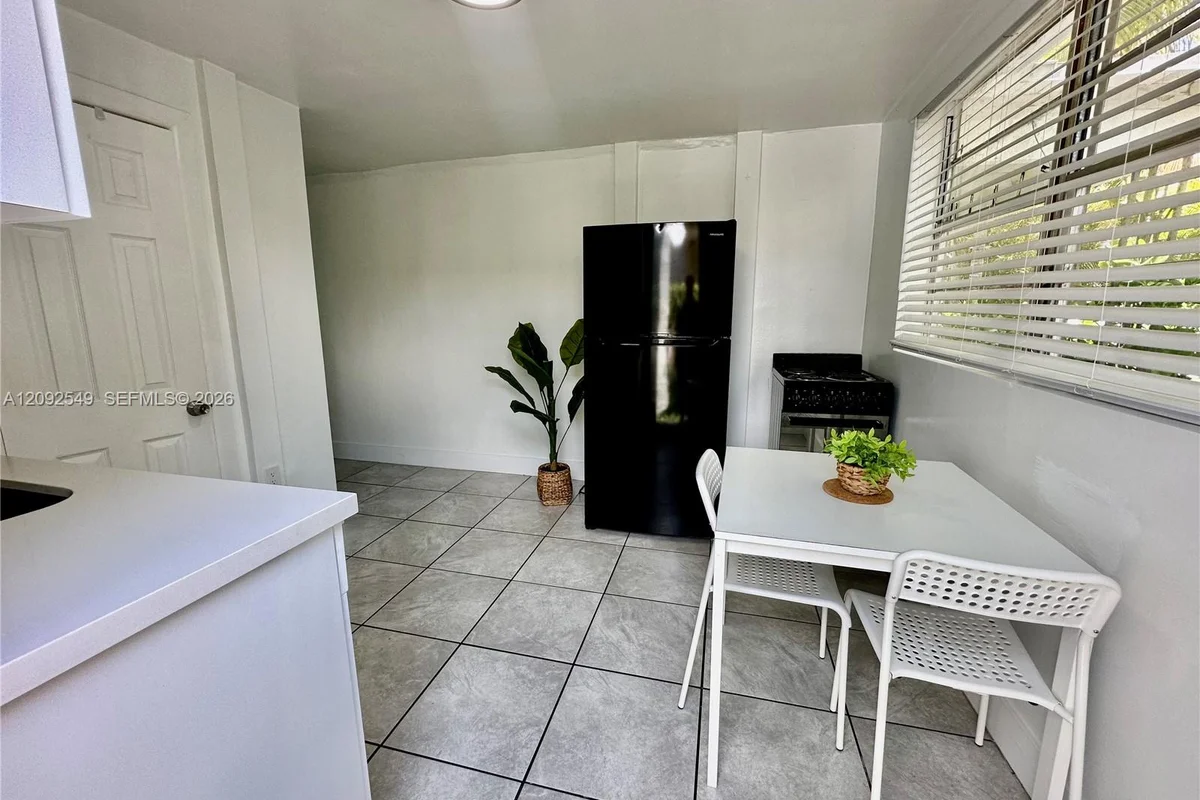 5010 NW 2nd Ave #5, Miami: photo 1 of 15