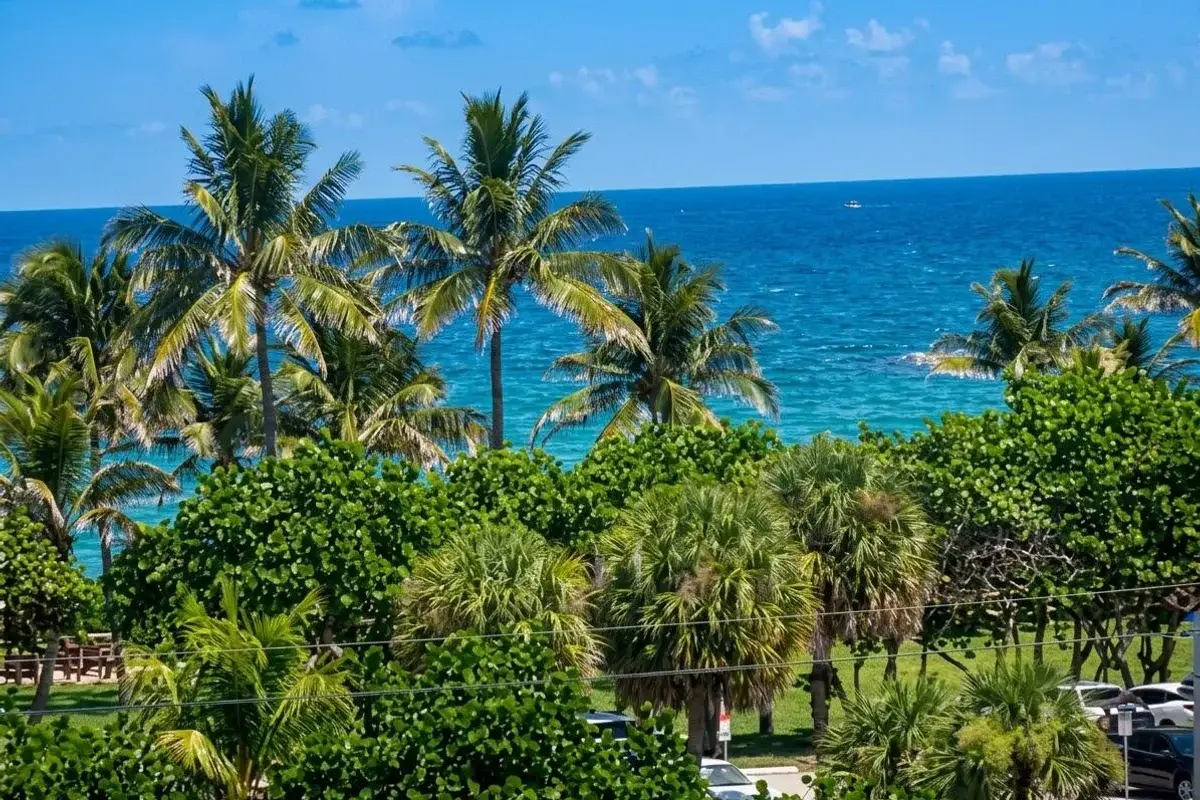 2840 S Ocean Blvd #601, Palm Beach: photo 1 of 24