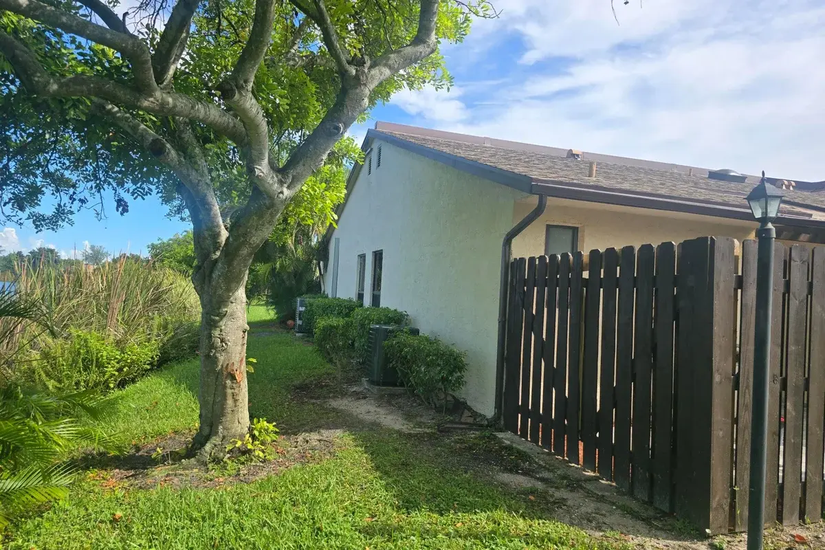 3801 Waterview Cir, Palm Springs: photo 1 of 21