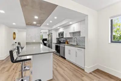 4491 Crystal Lake Dr #204C, Deerfield Beach: photo 1 of 21