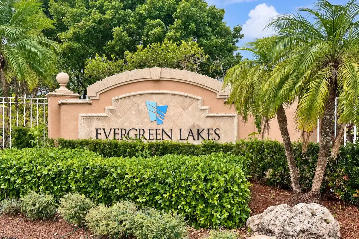 5021 Wiles Rd #301, Coconut Creek: photo 1 of 16