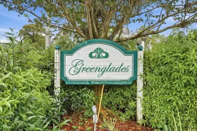 8425 Forest Hills Dr #205, Coral Springs: photo 1 of 35