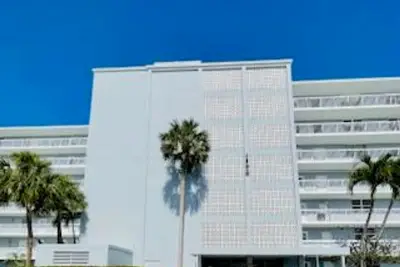 5500 NW 2nd Ave #319, Boca Raton: photo 1 of 20