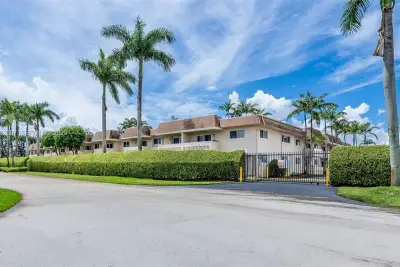14500 SW 88th Ave #241, Palmetto Bay: photo 1 of 48