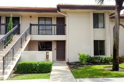 350 Club Cir #105, Boca Raton: photo 1 of 19