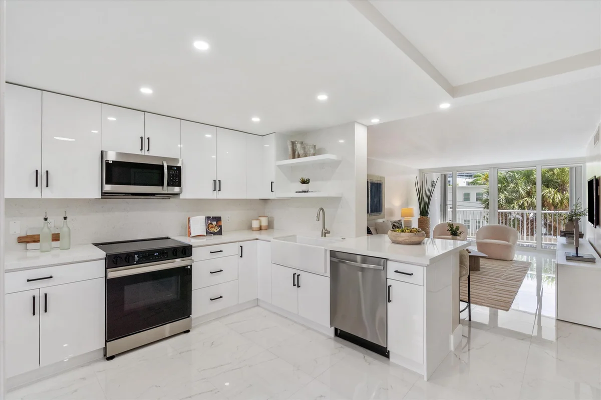 2200 NE 33rd Ave #2J, Fort Lauderdale: photo 1 of 29
