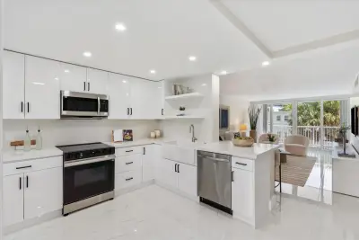 2200 NE 33rd Ave #2J, Fort Lauderdale: photo 1 of 29