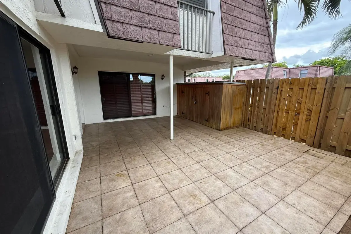 7585 Courtyard Run W, Boca Raton: photo 1 of 22