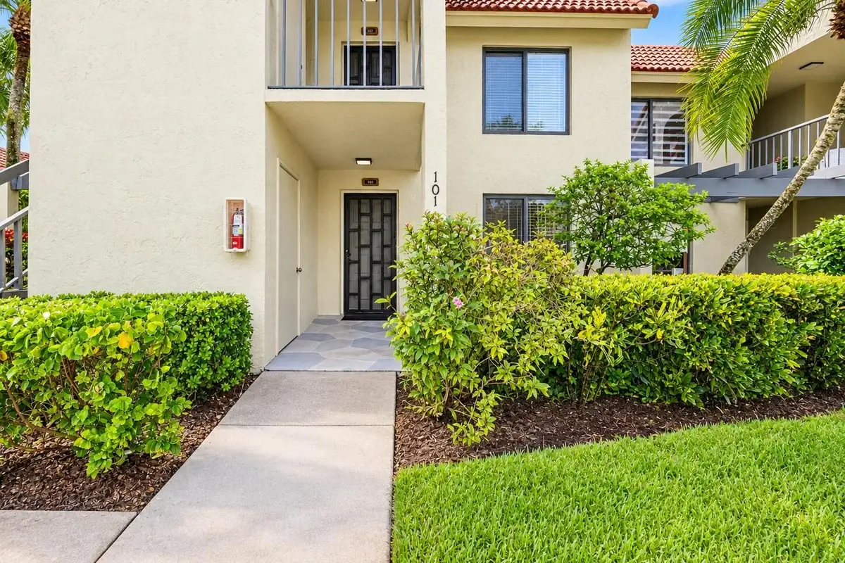 5640 Fairway Park Dr #101, Boynton Beach: photo 1 of 36