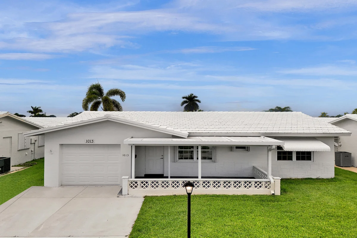 1013 SW 15th St, Boynton Beach: photo 1 of 49