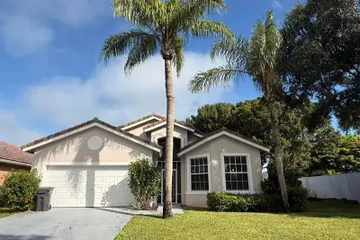 12077 Sunset Point Cir, Wellington: photo 1 of 16