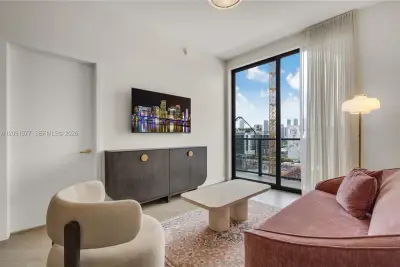 2700 NW 2nd Ave #809, Miami: photo 1 of 53
