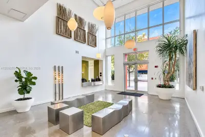 133 NE 2nd Ave #1909, Miami: photo 1 of 18